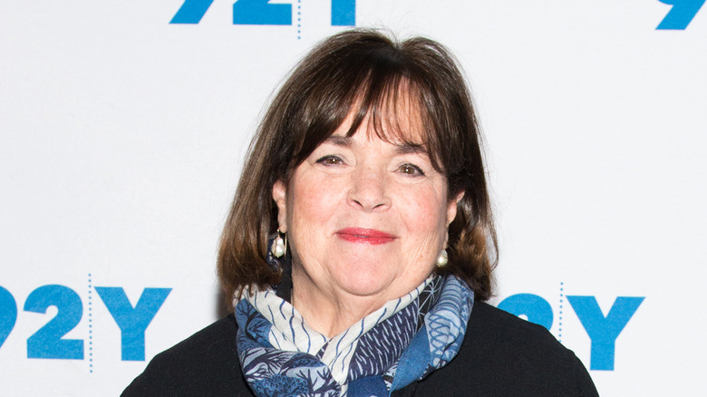 Ina Garten's Sauce Tip To Stop Chicken From Getting Soggy