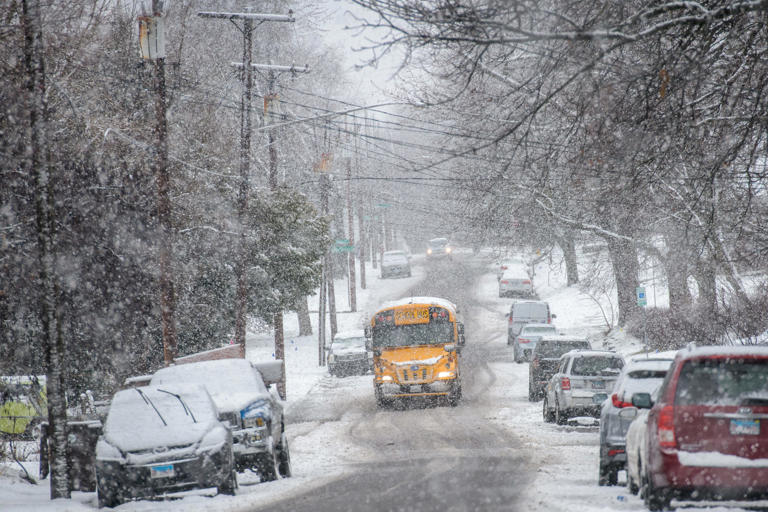 Peoria road conditions, closings: Snowy weather hinders central ...