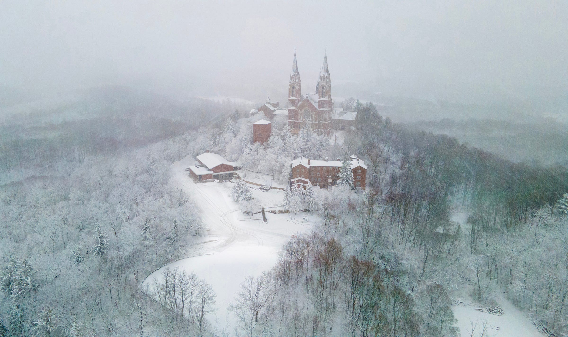 Wisconsin Weather Updates: Live Snow Totals, Power Outages, Road ...