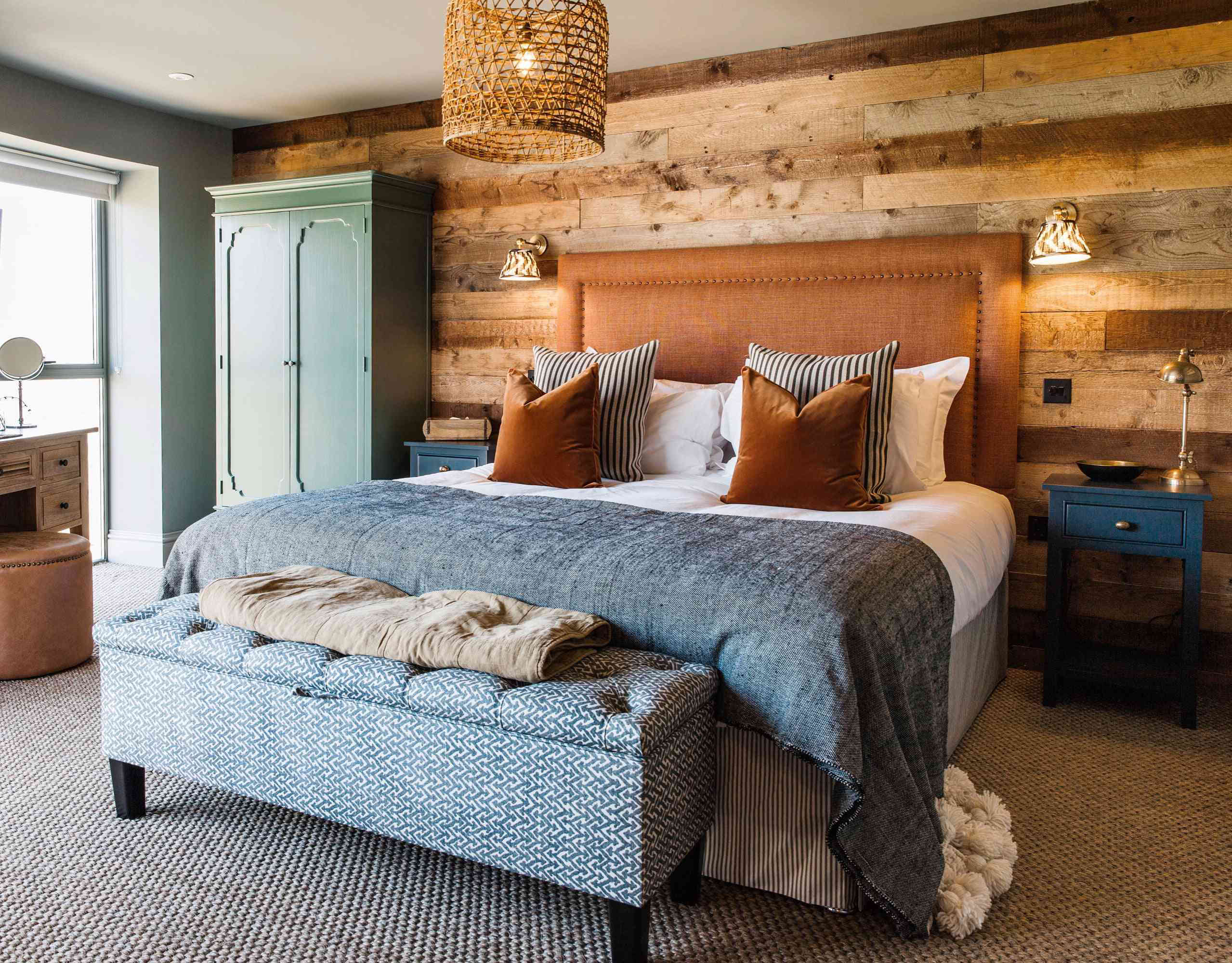 22 Rustic Bedroom Ideas for a Cozy Oasis