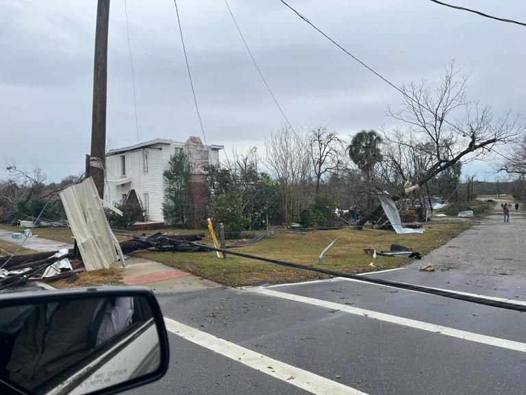 Deadly storms sweep across South with extensive tornado damage