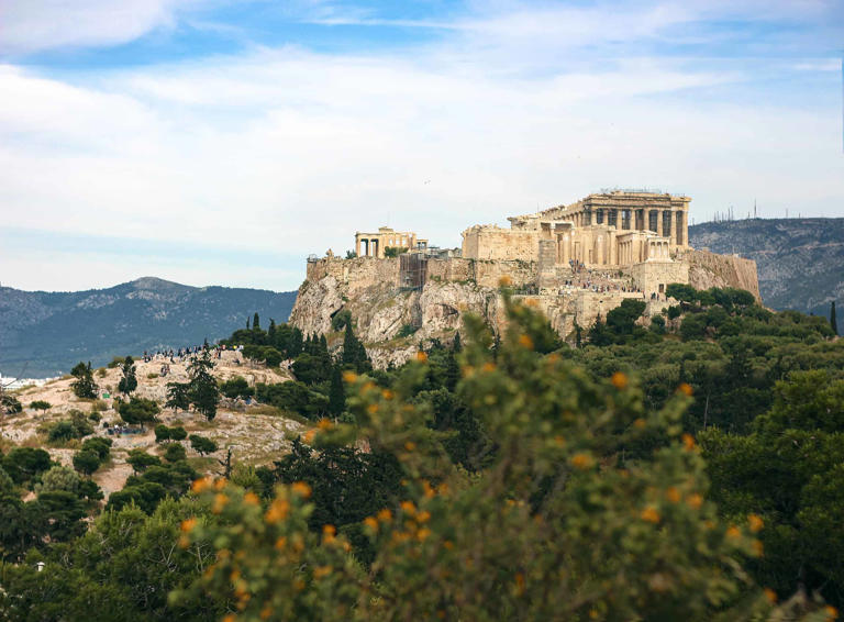 Greece, a land of captivating landscapes, rich history, and cultural treasures, is an ideal destination for a 7-day getaway. I highly recommend spending your 7-day itinerary investing your time going from Athens to Crete. In this way you’ll get the best of Greece in a short amount of time. The different regions of Greece offer...