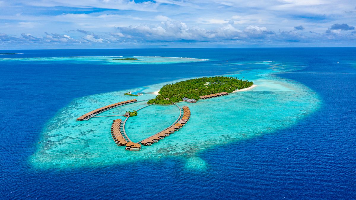 <p>Vacationing in an over-water bungalow is on the bucket list of so many couples, and we can’t imagine a better setting for it than the Maldives. This nation of 1192 islands surrounded by jewel-toned, crystal clear waters is a certifiable paradise, and though it’s probably difficult to make a <em>wrong</em> choice when selecting your accommodations, <a href="https://go.redirectingat.com?id=74968X1553576&url=https%3A%2F%2Fayada2.squarespace.com%2F&sref=https%3A%2F%2Fwww.veranda.com%2Ftravel%2Fg46319077%2Fbest-romantic-all-inclusive-resorts%2F">Ayada Maldives</a> offers two amazing all-inclusive packages to choose from that stand out from the crowd.</p><p>The diamond package was crafted with romance in mind and it includes a beachside barbecue dinner with a fire show, sunset wine and cheese pairings, 60-minute massages, and a choice of two excursions like a sunset cruise or glass bottom boat tour.</p><p><a class="body-btn-link" href="https://go.redirectingat.com?id=74968X1553576&url=https%3A%2F%2Fayada2.squarespace.com%2F&sref=https%3A%2F%2Fwww.veranda.com%2Ftravel%2Fg46319077%2Fbest-romantic-all-inclusive-resorts%2F">Shop Now</a></p>