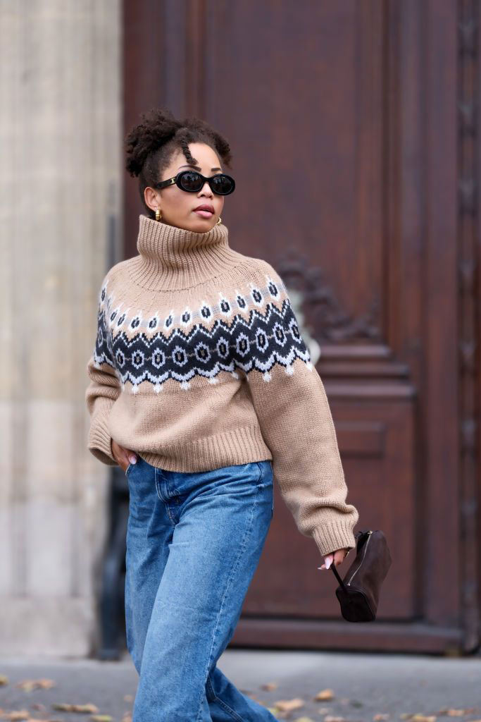 15 Oversized Sweaters for Elevated Winter Layering