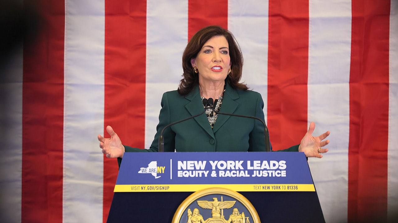 New York Gov Hochul To Travel To DC To Plead For ‘stronger Border ...