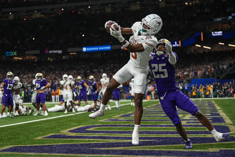 Linebacker David Gbenda back for a sixth season with Texas Longhorns