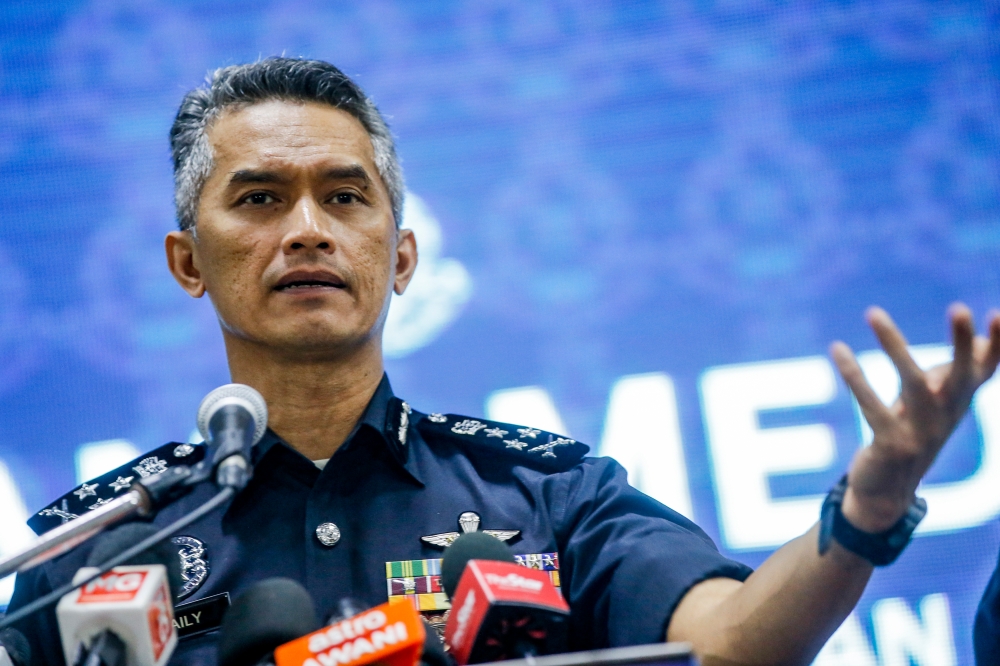 Bukit Aman: No Reports Lodged Over Raja Petra's Latest Provocative ...