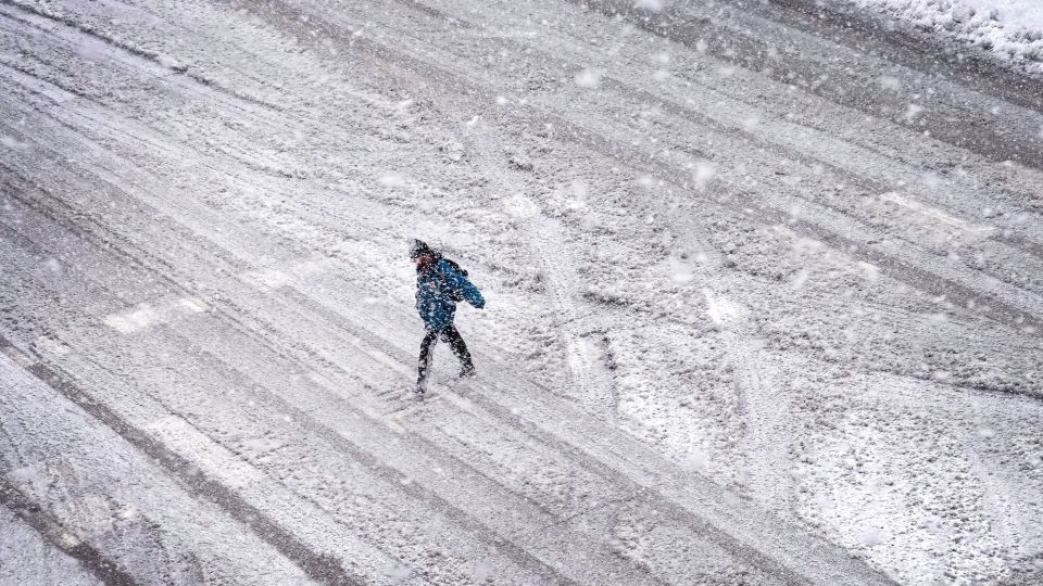 deadly winter storm to unleash more snow, wind and rain in northeast as power outages spread