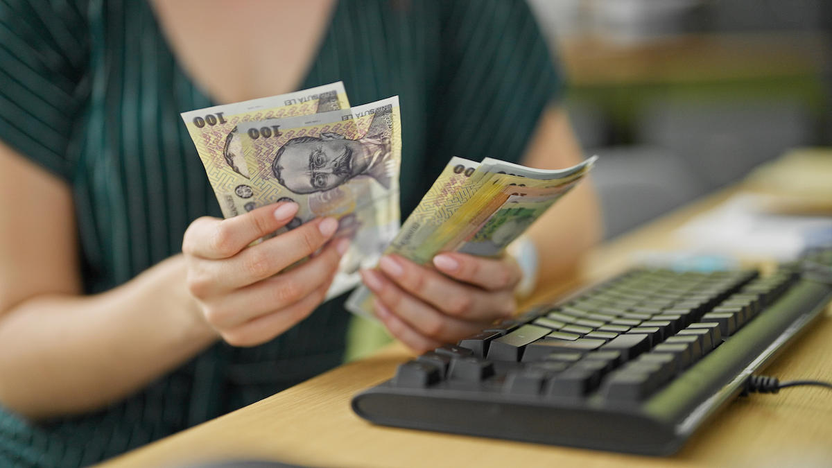 three in ten romanians say their financial situation worsened over past year