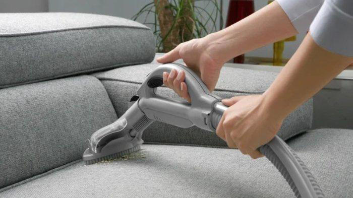 Ilustrasi vacuum cleaner untuk membersihkan debu dan tungau secara lebih mudah. (depositphotos/serdiukov)