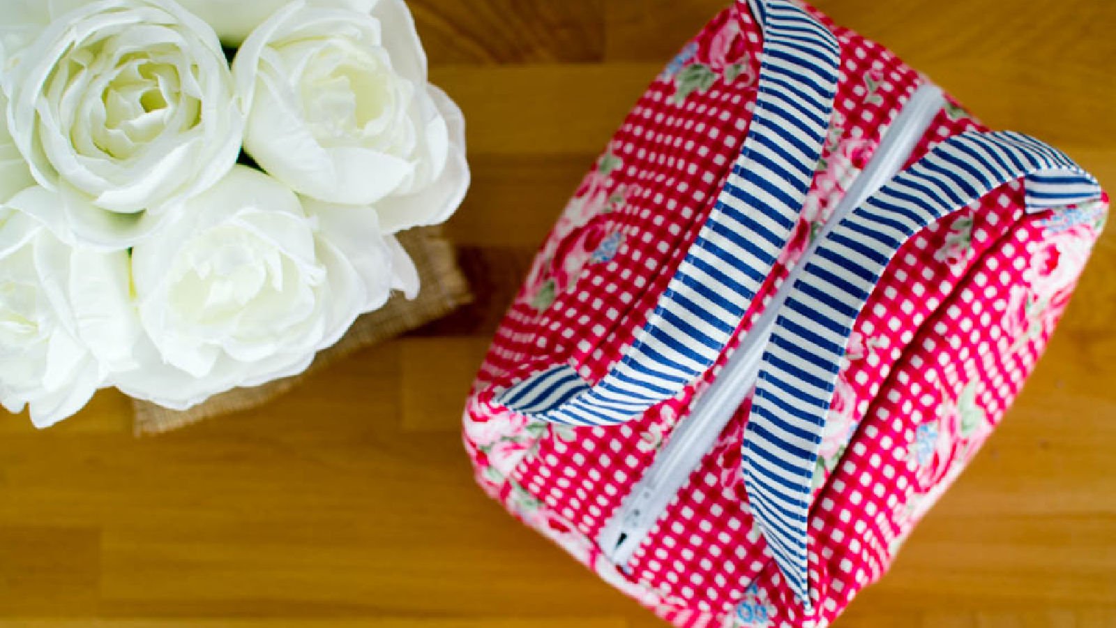 <p>The <a href="https://sewcanshe.com/2016-12-16-sweet-quilted-tote-free-sewing-tutorial/">Chubby Lunch Tote</a> is a medium skill-level bag for holding much more than just lunch.</p>