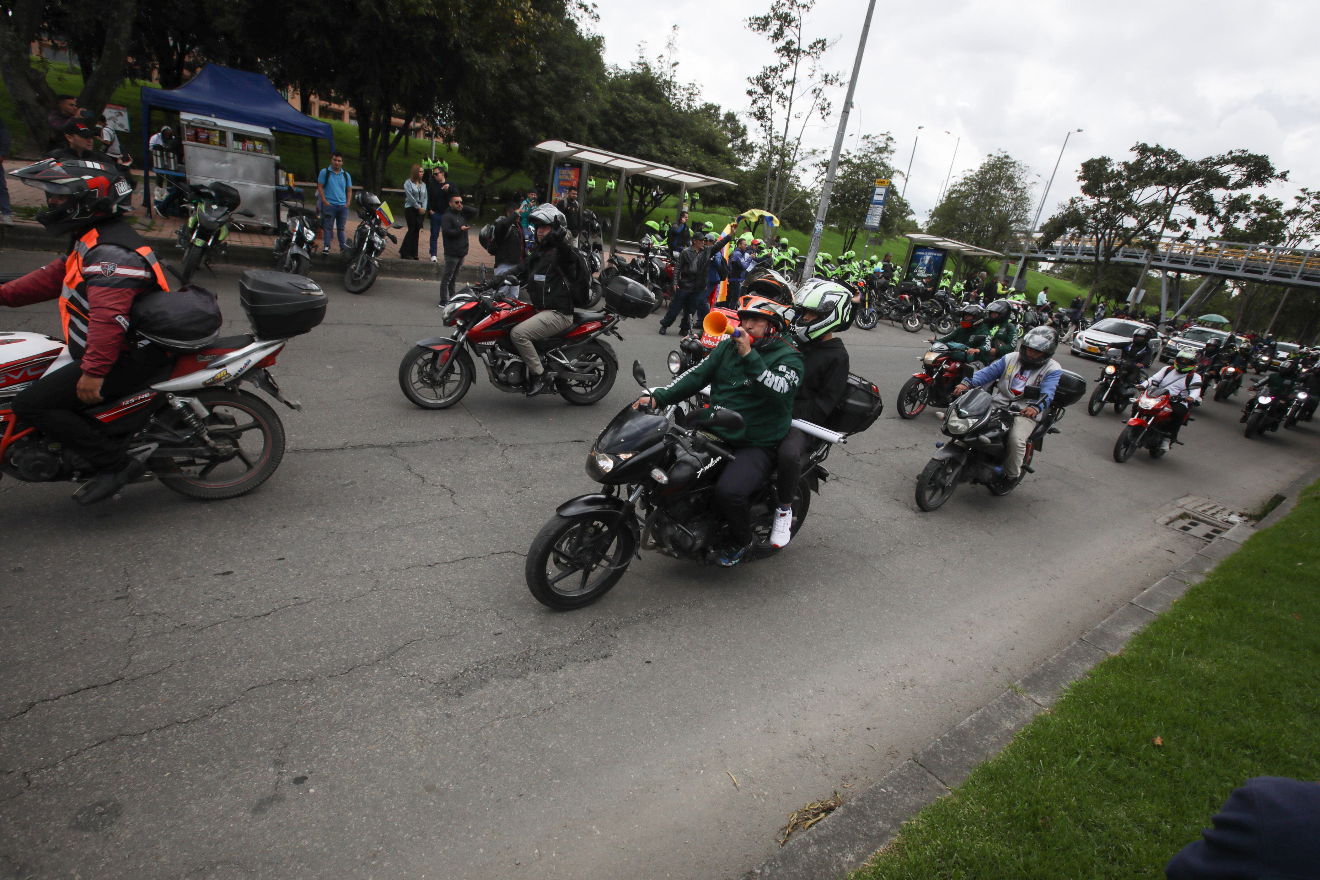 estas son las marcas y modelos de motos más vendidas en colombia en abril; el sector tuvo un repunte en el último mes