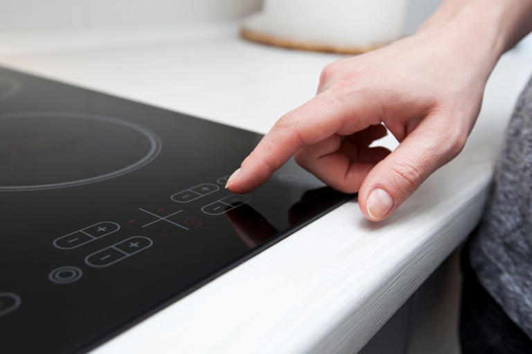 Keep your induction cooktop shining without scratching Homemade