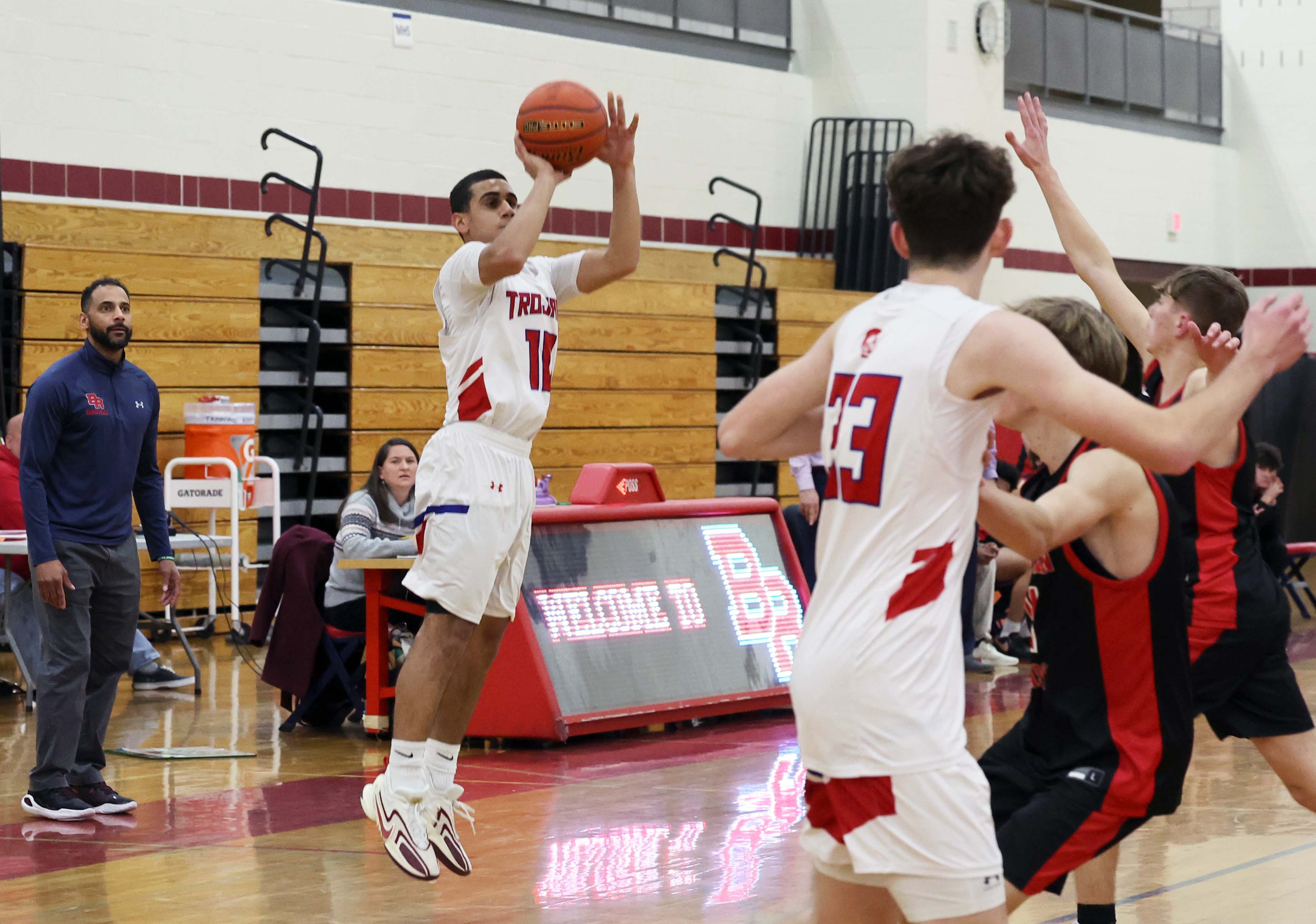 The Best Boys Basketball Team On The South Shore Doesn't Have Starter ...