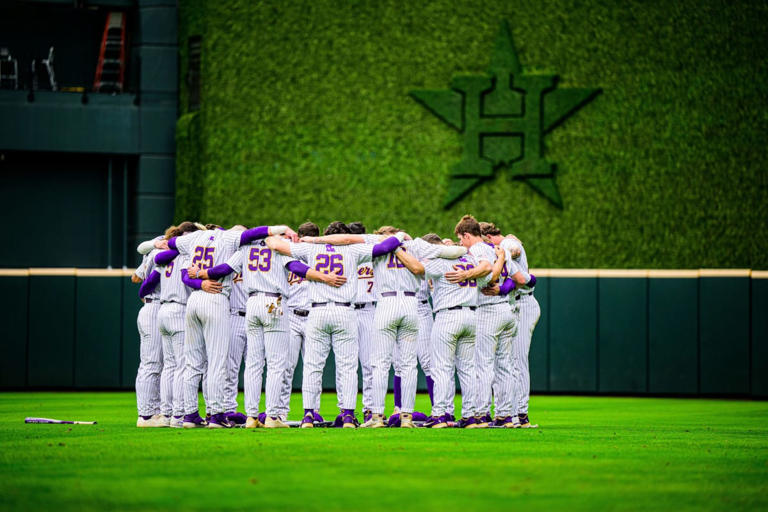 LSU Baseball Transfer Portal Haul Ranked No. 2 by D1 Baseball