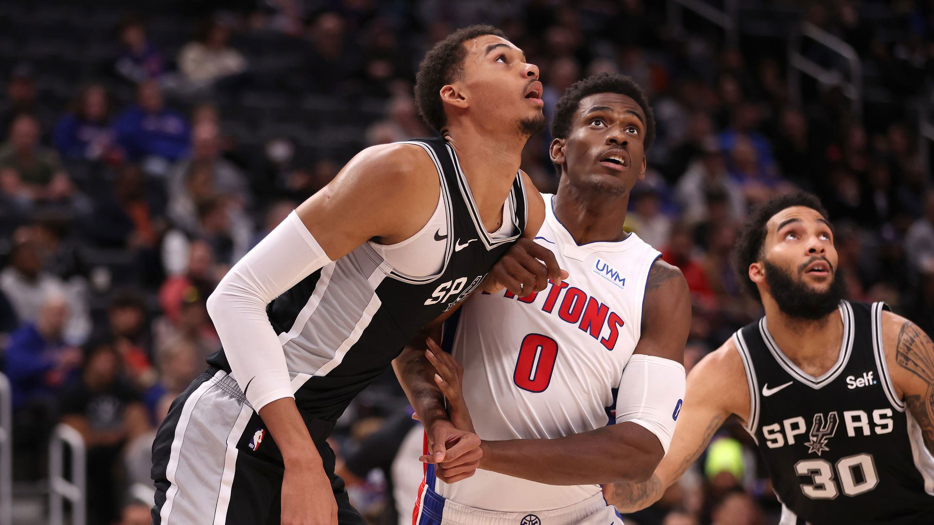 Spurs finally put it all together to beat Pistons in wire-to-wire ...