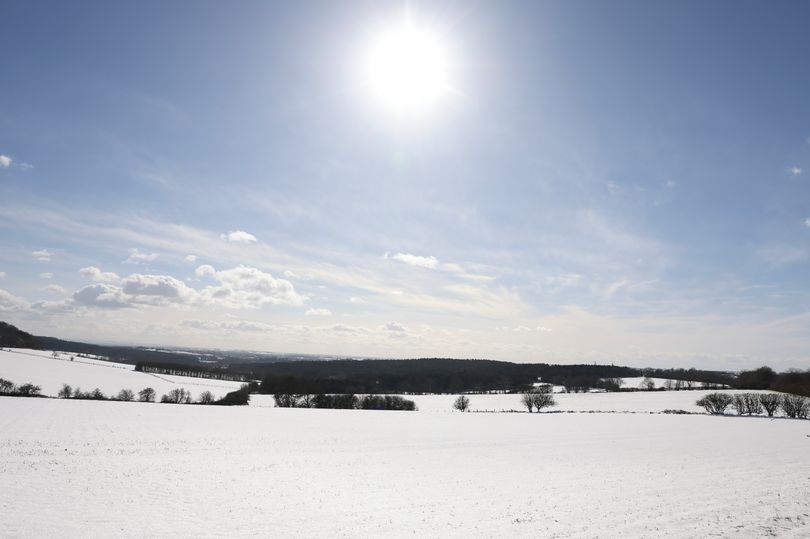 met office delivers verdict on uk facing 'worst snow for 14 years' as people told to expect disruption