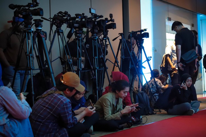 foto: acara dialog capres bersama kadin tertutup untuk diliput media