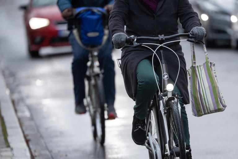 cycling at night safety