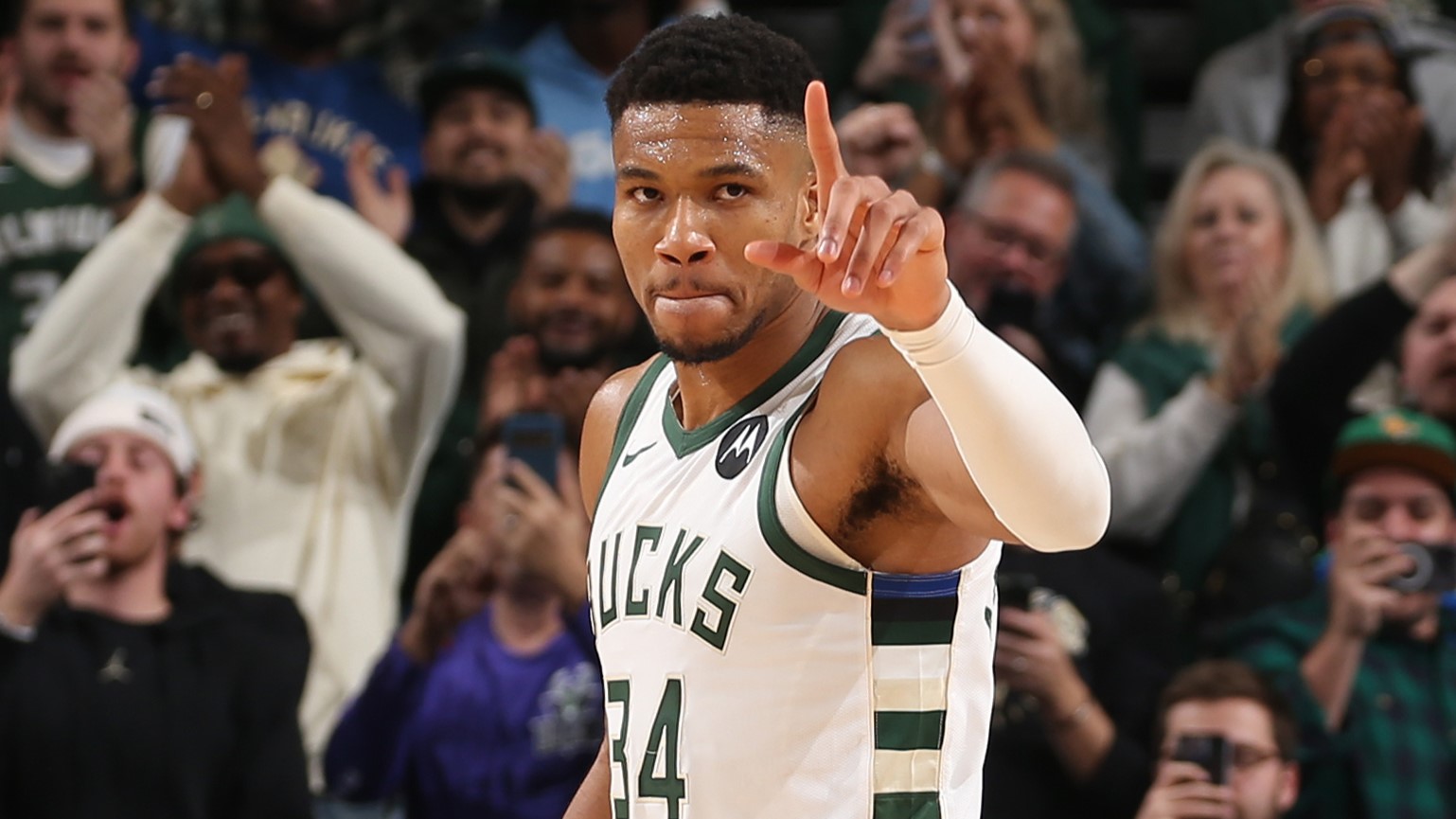 NBA All-Star Voting 2024: LeBron James, Giannis Antetokounmpo Lead ...