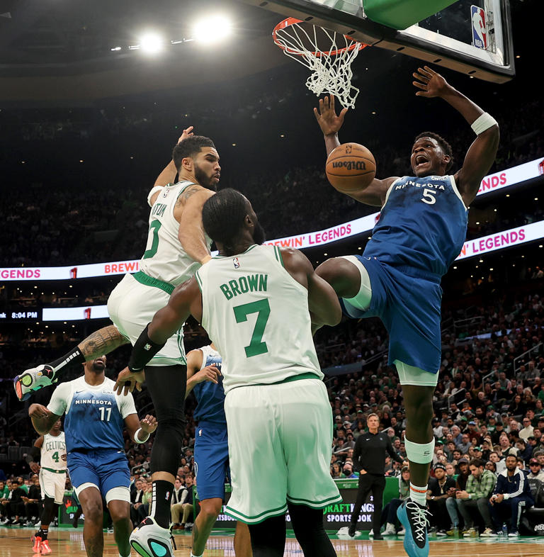 Jayson Tatum scores 45 as Celtics rally past Timberwolves in overtime