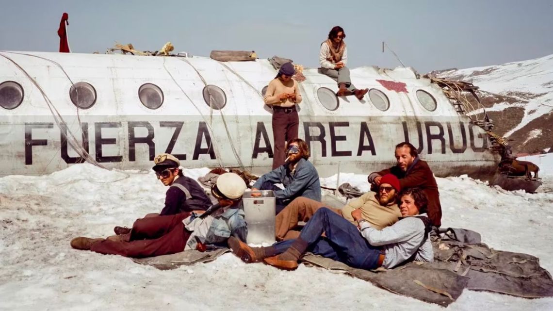 La Sociedad De La Nieve: Qué Pasó Con Los Restos Del Avión Y Qué Hay ...