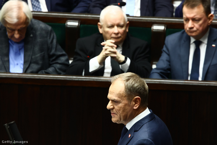 az új lengyel kormány szerint a jogállamiság visszaállítása, a pis szerint politikai leszámolás folyik