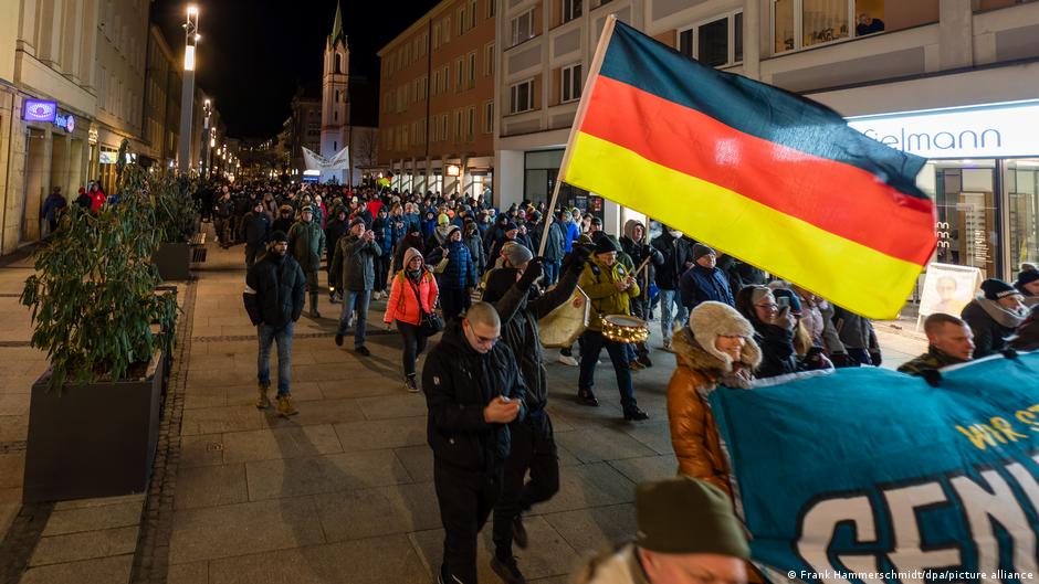 γερμανία: αποκαλύψεις για ακροδεξιό «πλάνο απελάσεων»