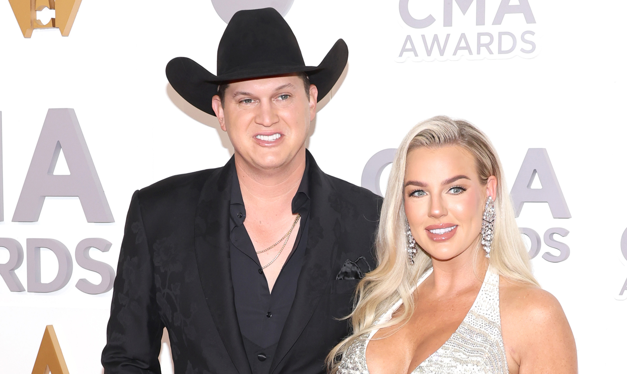 Jon Pardi and Wife Summer Share Sex of Baby No. 2 With Family Pizza Reveal