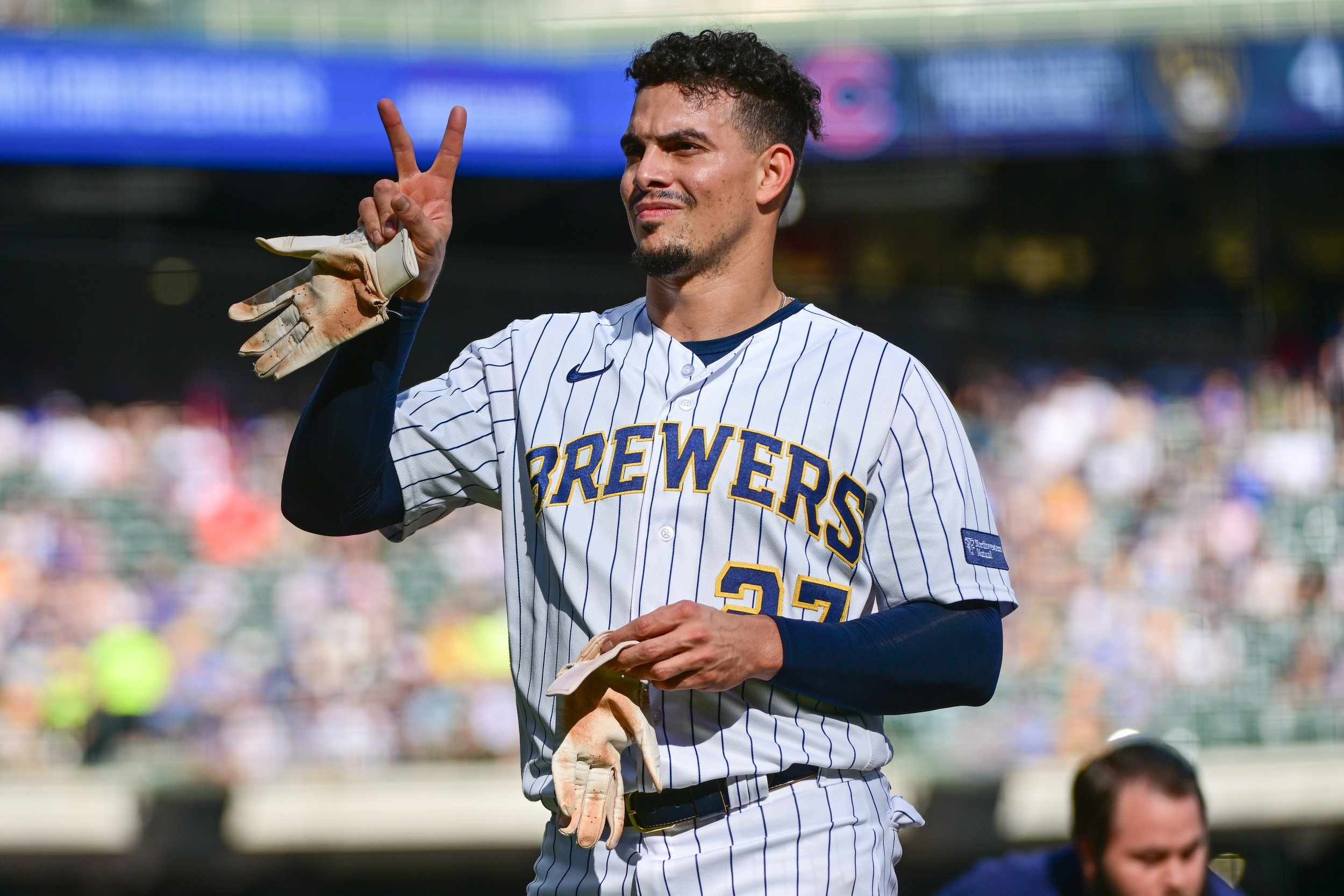brewers, willy adames avoid arbitration