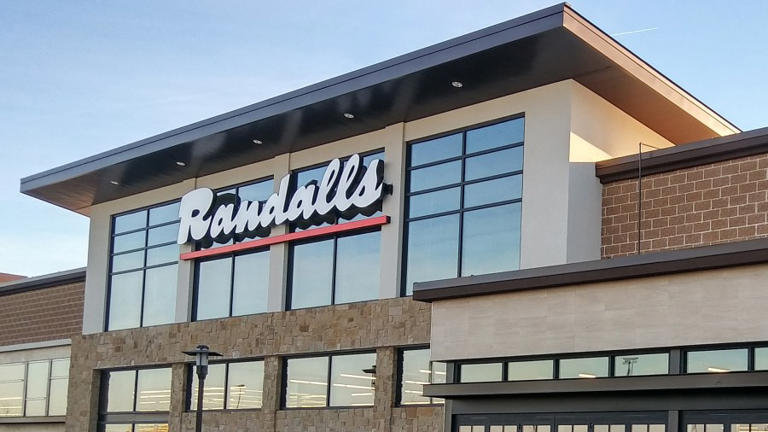 Randalls grocery store on Research Boulevard closing permanently Feb. 10