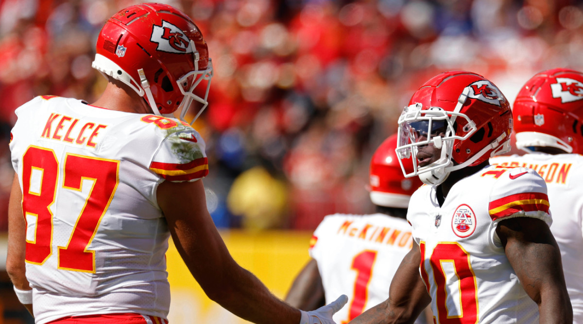 Travis Kelce Says Chiefs Fans Will Give Tyreek Hill ‘Nothing But Love ...