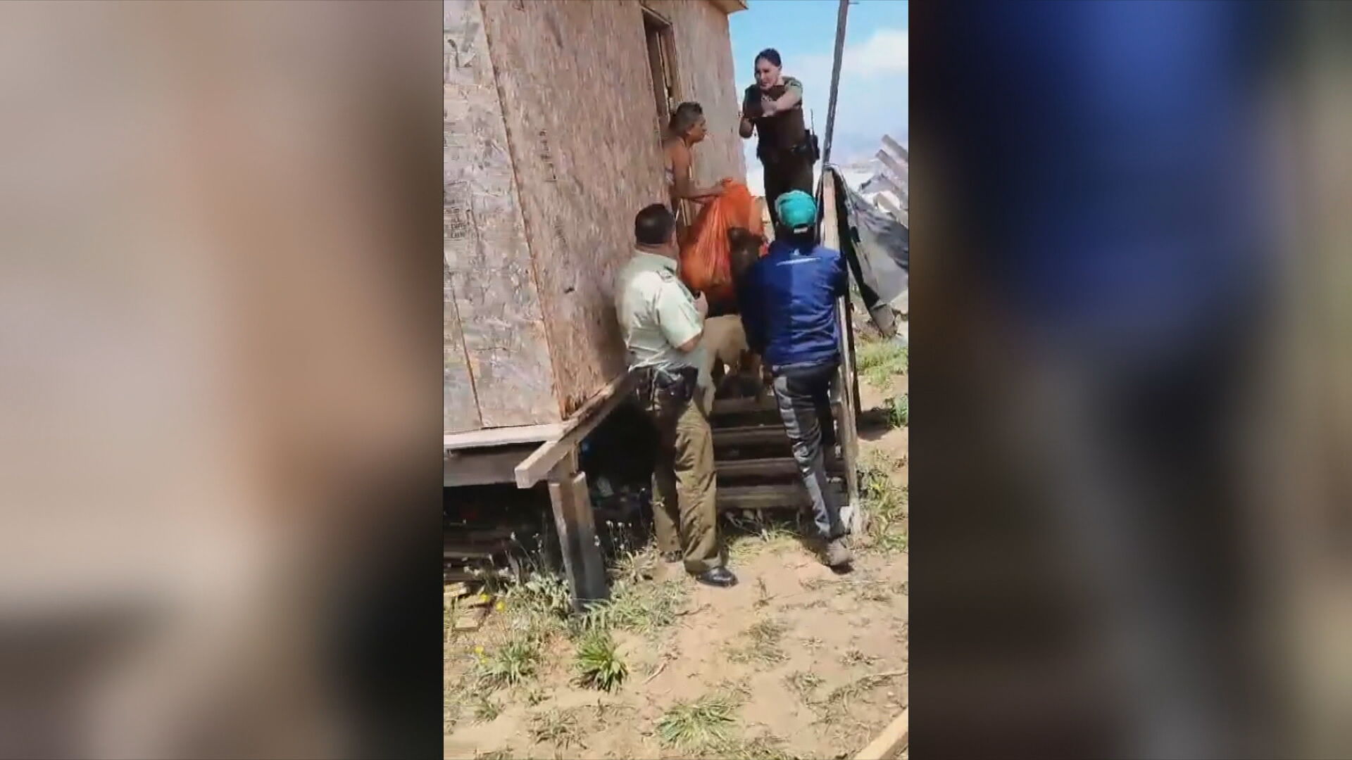 mujer linchada en san antonio: el video que muestra uno de los secuestros que se le acusa