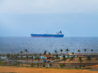 l'iran sequestra una petroliera americana nel golfo di oman
