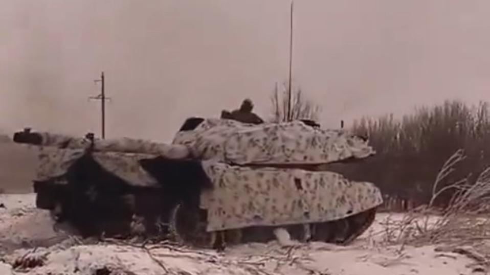 snow leopards: ukraine’s new leopard 1a5 tanks are getting ready for winter combat