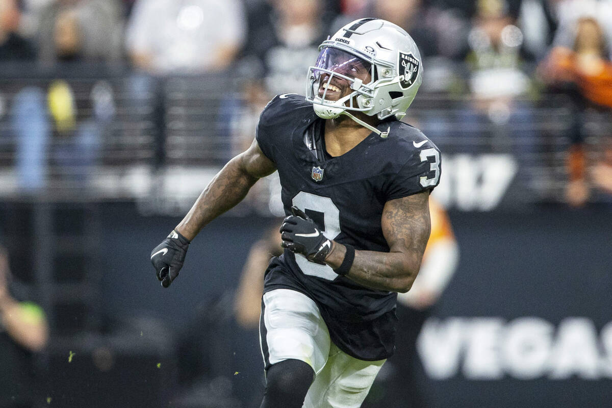 Raiders Free Agency Preview: Who Could Leave Team This Offseason?