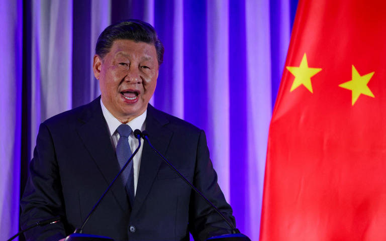 Xi Jinping está volviendo a la sobreinversión en todo, desde tecnologías limpias hasta acero - Reuters /Carlos Barría