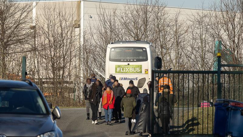 flixbus arrêté à wetteren : les suspects sont relâchés, aucune preuve de menace terroriste