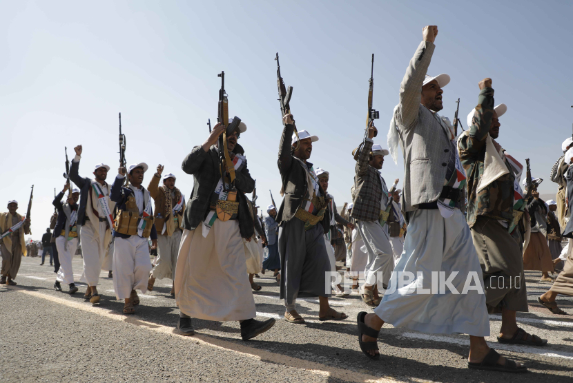 AS Dan Inggris Serang Houthi Di Daratan Yaman