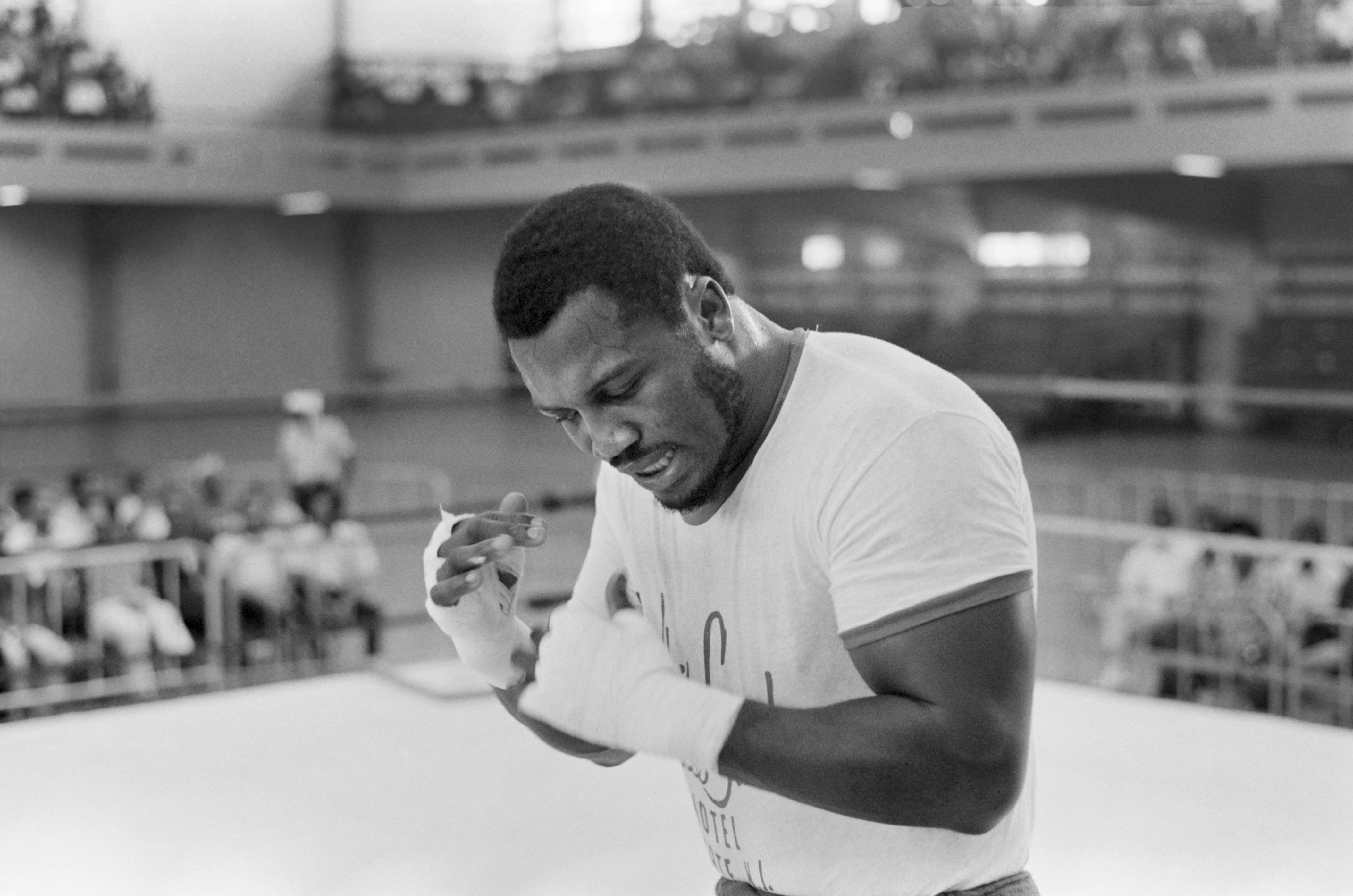 Joe Frazier в молодости