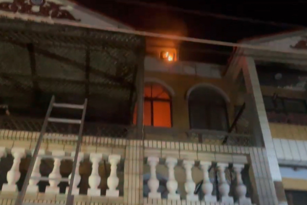 台南民宅嚴重火警「僅1、3Ｆ有火勢」！7旬翁受困被救出　找不到他妻子