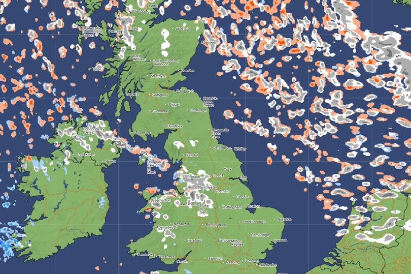 Met Office Warns Parts Of UK Could Get 10CM Of Snow As Artic Blast Hits