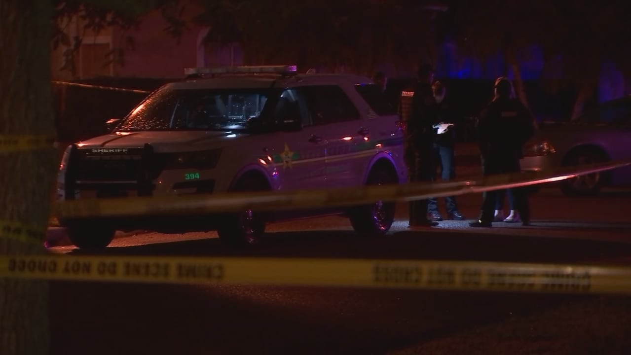 Man Shot Wednesday Night In Orange County Neighborhood, Deputies Say