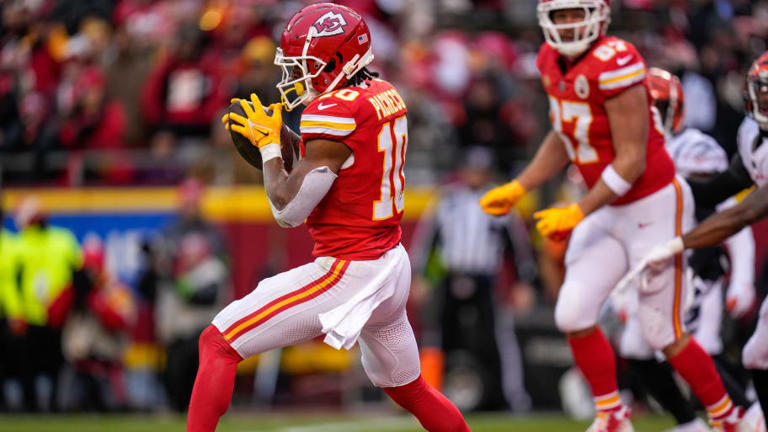 Dolphins vs. Chiefs best anytime touchdown scorer picks (Target Isaiah ...