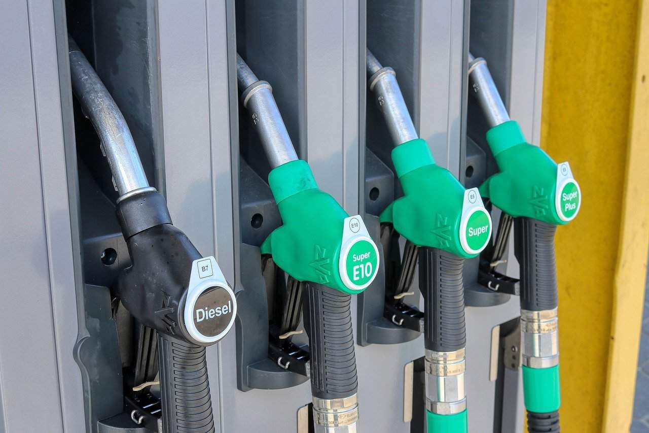 preços dos combustíveis têm tendências inversas!