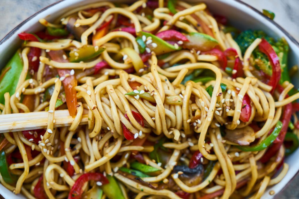 ¿cómo hacer espagueti chino con verduras? receta completa mejor que la del buffet