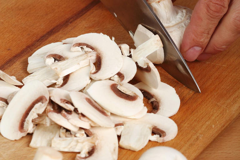 Deviled Mushrooms: The Heavenly Sinful Side Dish Your Dinner Party Needs