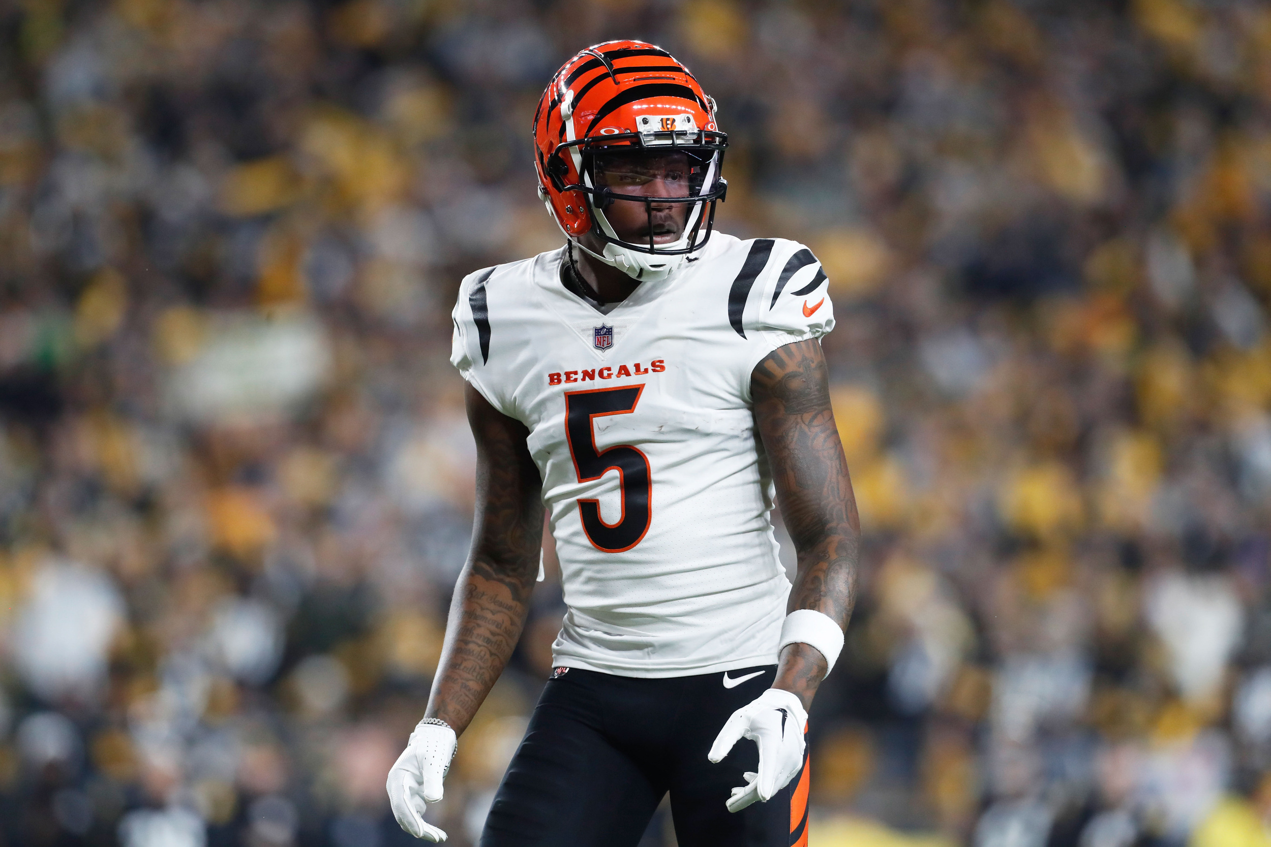 impending free-agent wr tee higgins on bengals: 'it's family'