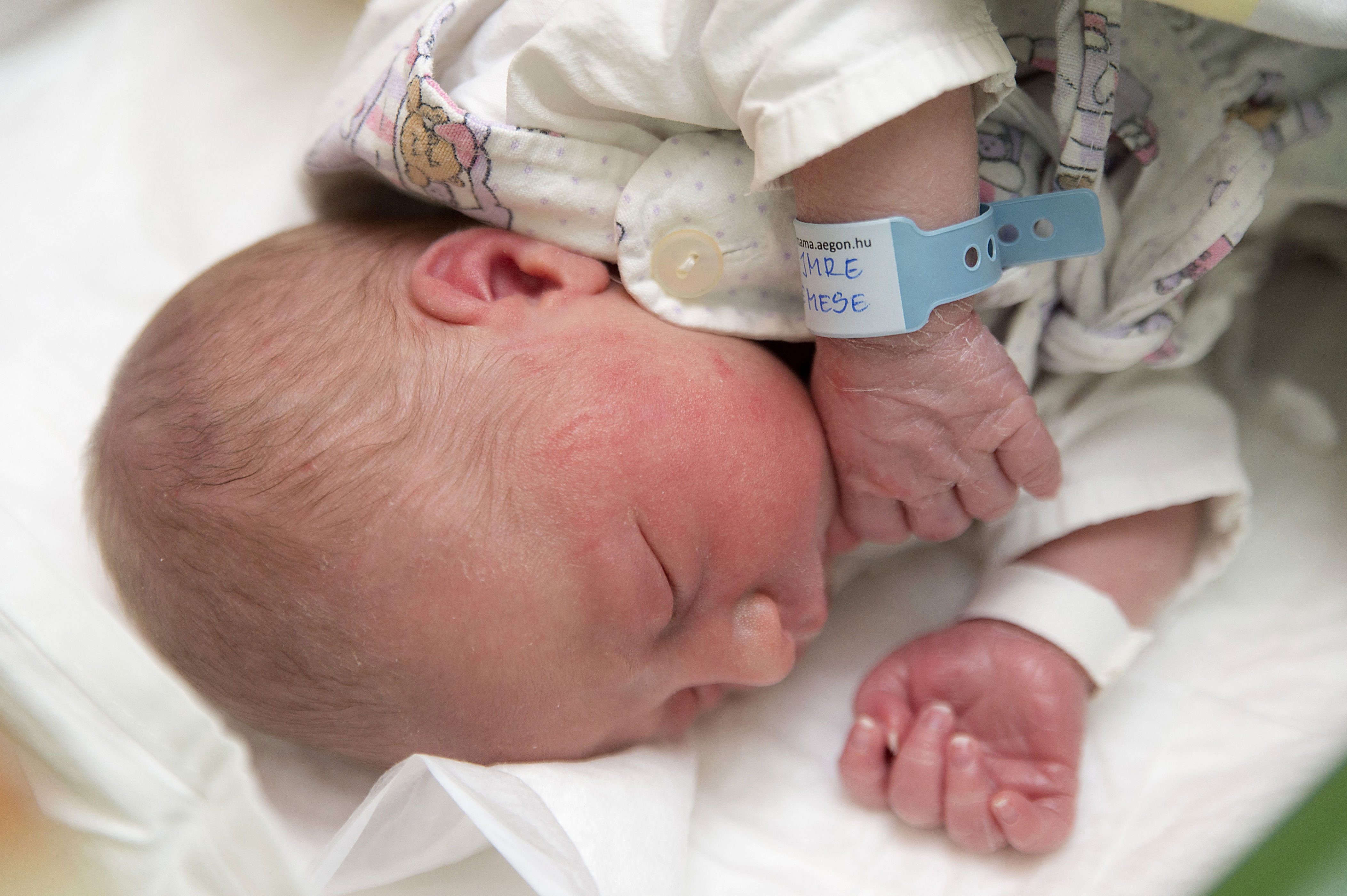 nyomozás indult a nyíregyházi kórházban szülés után elhunyt egyik kismama ügyében