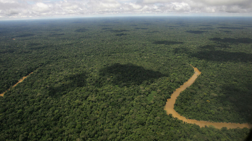 arqueólogos descobrem na amazônia uma imensa rede de cidades de 2.500 anos